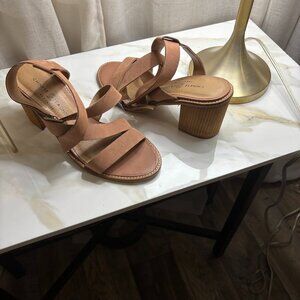 CHINESE LAUNDRY LOS ANGELES (light wear) size 9 leather sandals